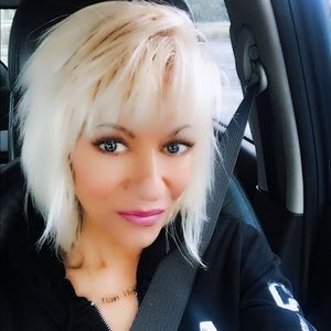 Meet your Posher, Paula